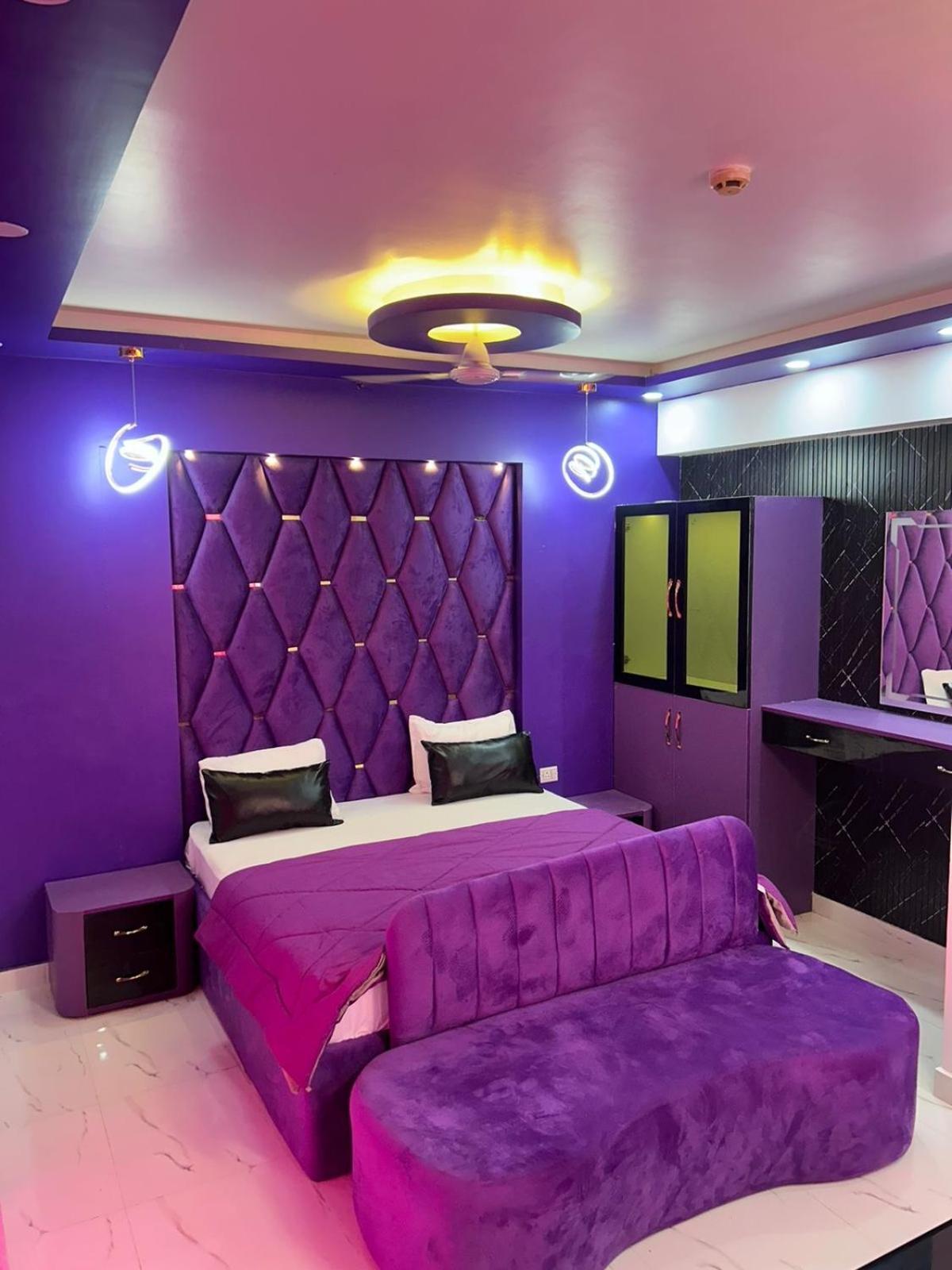 Dolphin Inn & Suites Manhattan Lakhnau Kültér fotó