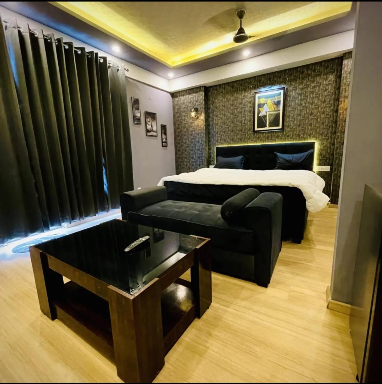 Dolphin Inn & Suites Manhattan Lakhnau Kültér fotó