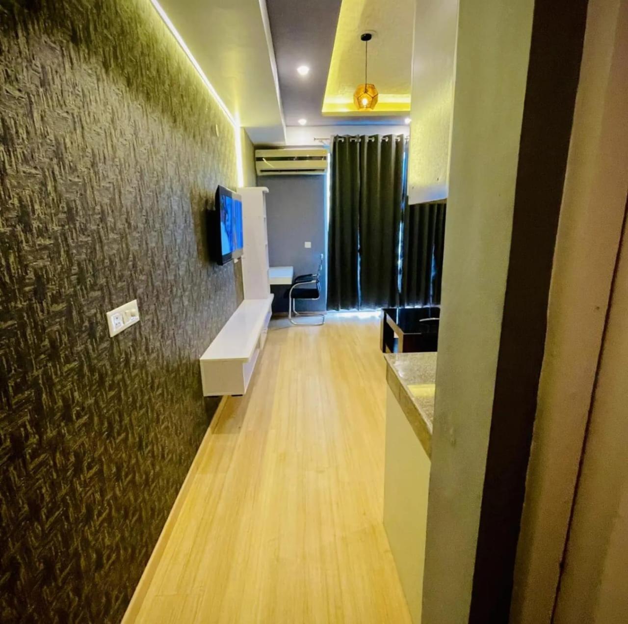 Dolphin Inn & Suites Manhattan Lakhnau Kültér fotó
